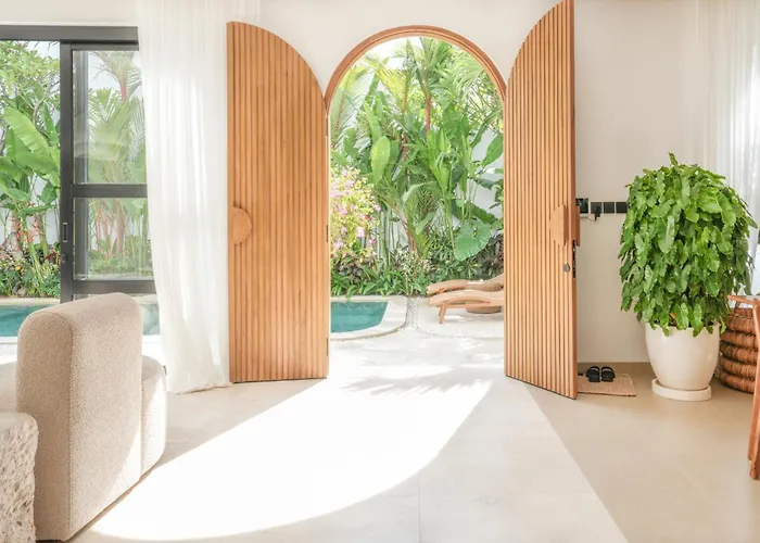Villa Julia Blanca Kerobokan